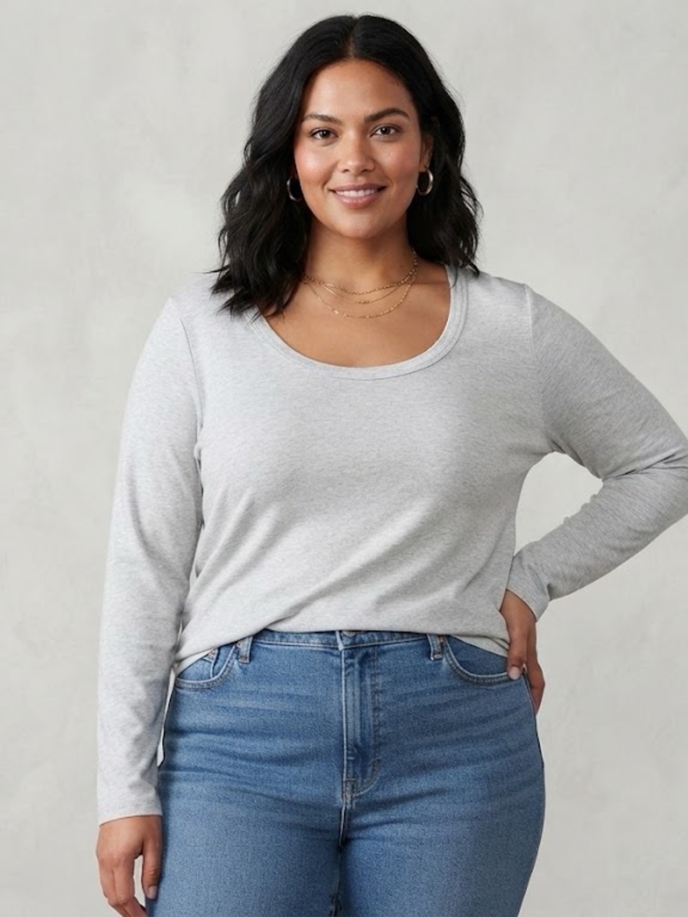 Old Navy Light Gray Scoop Neck Long-Sleeve Top